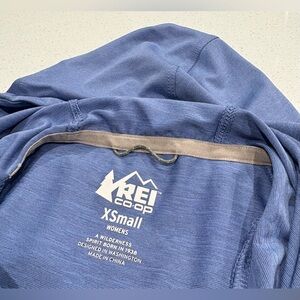 Women’s XS REI Sahara Shade Lightweight Hoodie